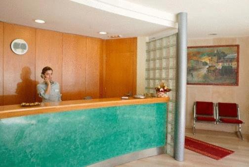 Hotel Restaurante Salvadora Villena Esterno foto
